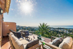 77-Townhouse With Stunning Views in Fuengirola!